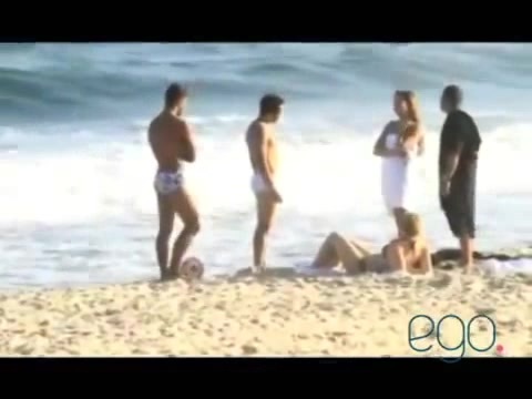 Demi Lovato in the beach - Rio de Janeiro - BRAZIL 0842 Demi Lovato in the beach - Rio de Janeiro - BRAZIL 0842