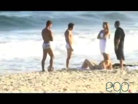 Demi Lovato in the beach - Rio de Janeiro - BRAZIL 0849 Demi Lovato in the beach - Rio de Janeiro - BRAZIL 0849