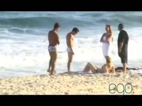 Demi Lovato in the beach - Rio de Janeiro - BRAZIL 0862 Demi Lovato in the beach - Rio de Janeiro - BRAZIL 0862