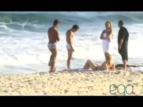 Demi Lovato in the beach - Rio de Janeiro - BRAZIL 0865 Demi Lovato in the beach - Rio de Janeiro - BRAZIL 0865