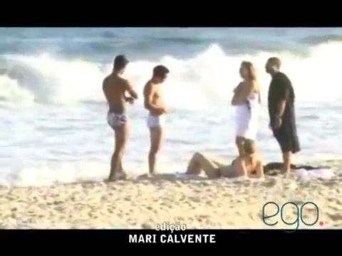 Demi Lovato in the beach - Rio de Janeiro - BRAZIL 0916 Demi Lovato in the beach - Rio de Janeiro - BRAZIL 0916