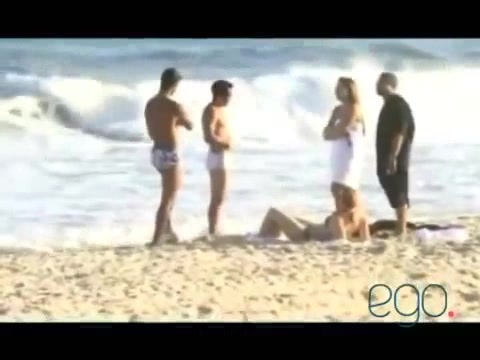 Demi Lovato in the beach - Rio de Janeiro - BRAZIL 0922 Demi Lovato in the beach - Rio de Janeiro - BRAZIL 0922