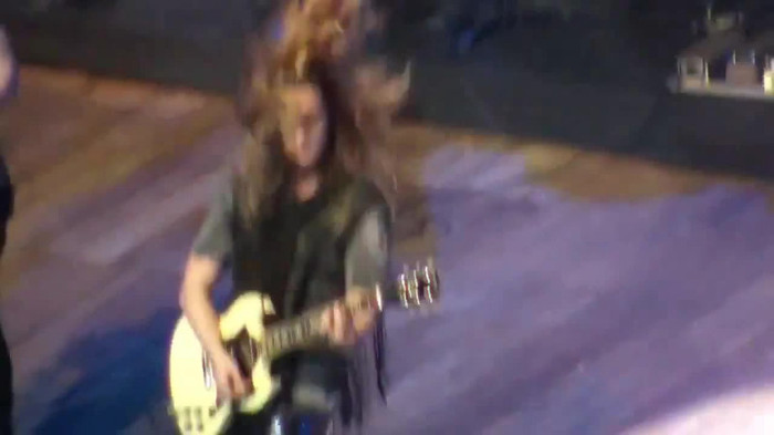 Demi Lovato Gets Hit By Light Stick _ São Paulo_ Brazil _ La La Land 049