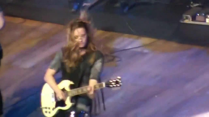 Demi Lovato Gets Hit By Light Stick _ São Paulo_ Brazil _ La La Land 052
