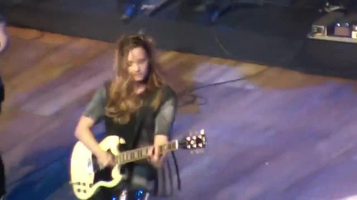Demi Lovato Gets Hit By Light Stick _ São Paulo_ Brazil _ La La Land 053