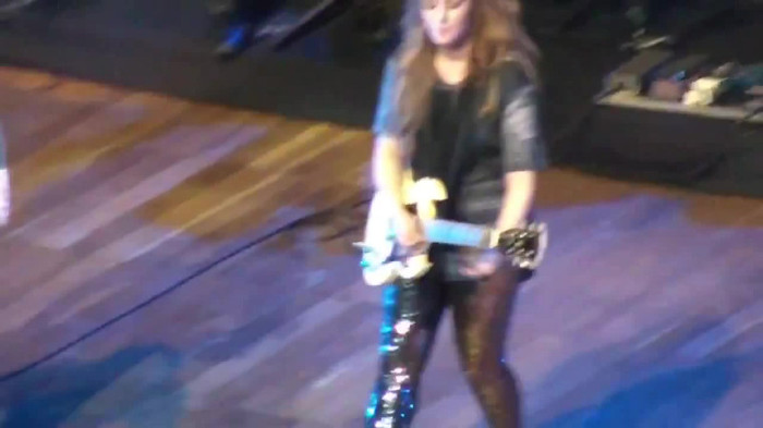 Demi Lovato Gets Hit By Light Stick _ São Paulo_ Brazil _ La La Land 132 - Demi Gets Hit By Light Stick Sao Paulo Brazil La La Land