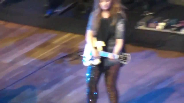 Demi Lovato Gets Hit By Light Stick _ São Paulo_ Brazil _ La La Land 135