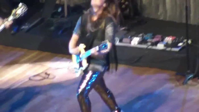 Demi Lovato Gets Hit By Light Stick _ São Paulo_ Brazil _ La La Land 187