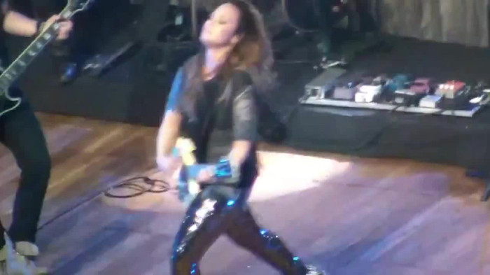 Demi Lovato Gets Hit By Light Stick _ São Paulo_ Brazil _ La La Land 197