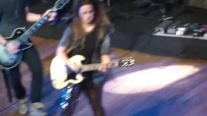 Demi Lovato Gets Hit By Light Stick _ São Paulo_ Brazil _ La La Land 214