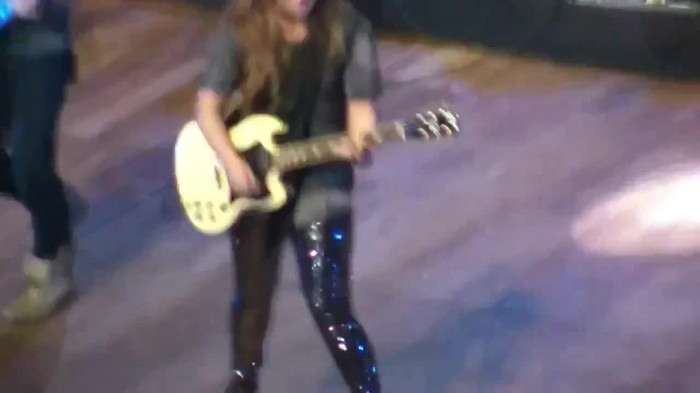 Demi Lovato Gets Hit By Light Stick _ São Paulo_ Brazil _ La La Land 234