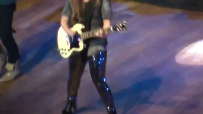 Demi Lovato Gets Hit By Light Stick _ São Paulo_ Brazil _ La La Land 236