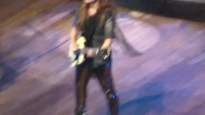 Demi Lovato Gets Hit By Light Stick _ São Paulo_ Brazil _ La La Land 254