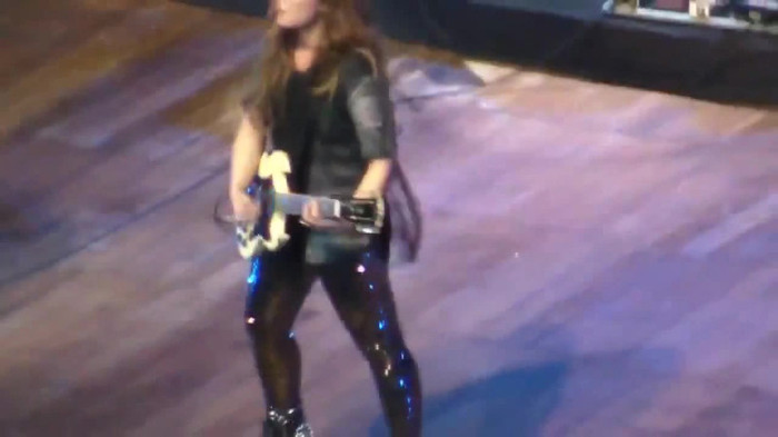 Demi Lovato Gets Hit By Light Stick _ São Paulo_ Brazil _ La La Land 260