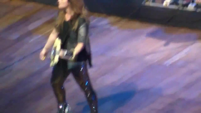 Demi Lovato Gets Hit By Light Stick _ São Paulo_ Brazil _ La La Land 273