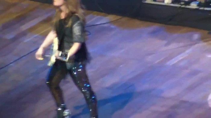 Demi Lovato Gets Hit By Light Stick _ São Paulo_ Brazil _ La La Land 280
