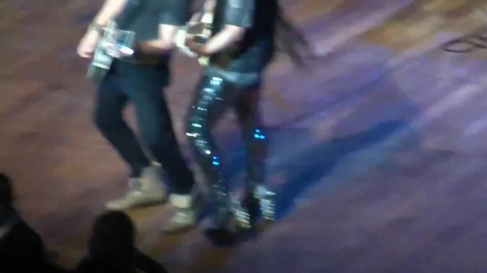Demi Lovato Gets Hit By Light Stick _ São Paulo_ Brazil _ La La Land 337