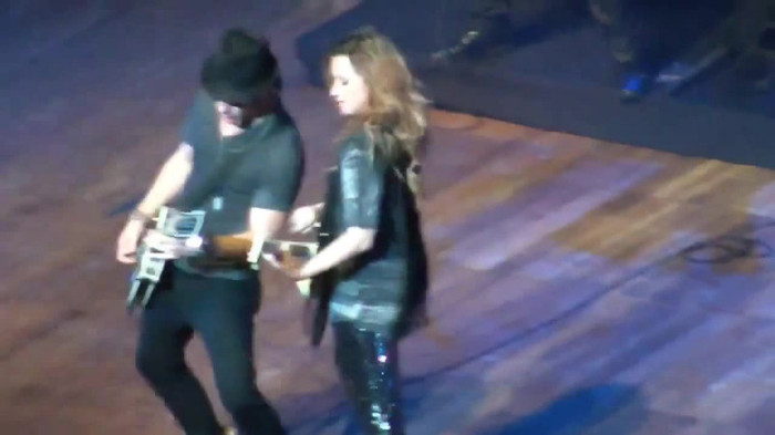 Demi Lovato Gets Hit By Light Stick _ São Paulo_ Brazil _ La La Land 378