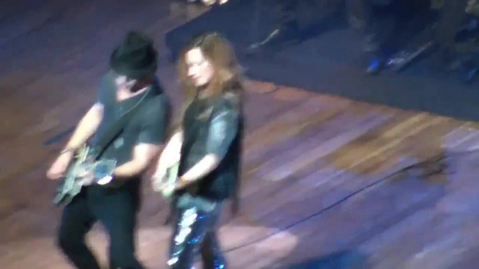 Demi Lovato Gets Hit By Light Stick _ São Paulo_ Brazil _ La La Land 402