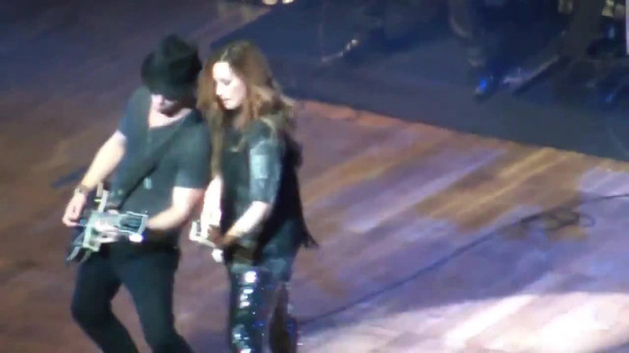 Demi Lovato Gets Hit By Light Stick _ São Paulo_ Brazil _ La La Land 413