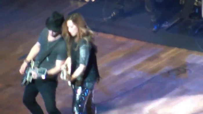 Demi Lovato Gets Hit By Light Stick _ São Paulo_ Brazil _ La La Land 415