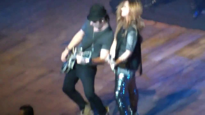 Demi Lovato Gets Hit By Light Stick _ São Paulo_ Brazil _ La La Land 444