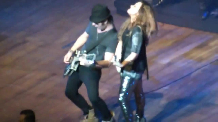 Demi Lovato Gets Hit By Light Stick _ São Paulo_ Brazil _ La La Land 449