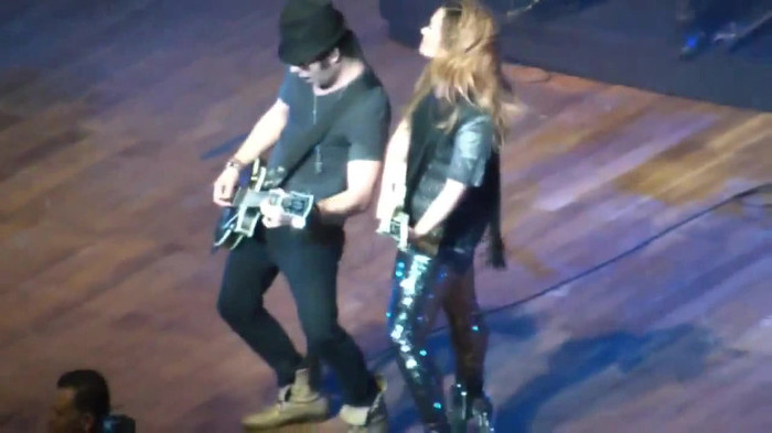 Demi Lovato Gets Hit By Light Stick _ São Paulo_ Brazil _ La La Land 461