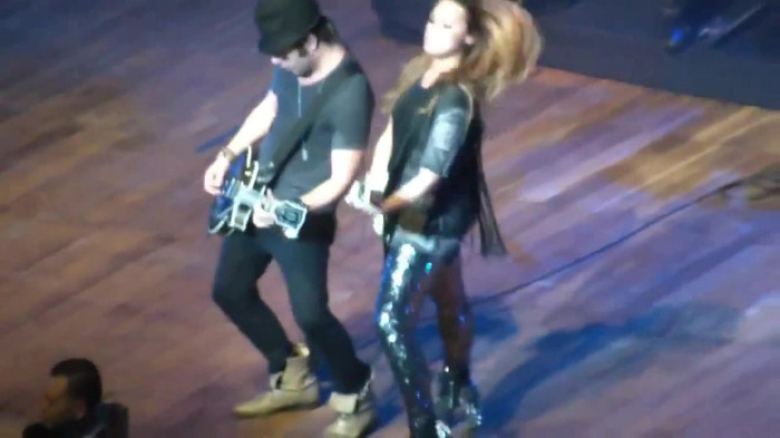 Demi Lovato Gets Hit By Light Stick _ São Paulo_ Brazil _ La La Land 468