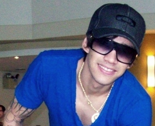 Si i-am facut asta pt. ca s.a desp. de Vali