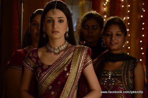 65 - Iss Pyaar Ko Kya Naam Doon - Picture Gallery II