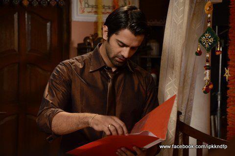 66 - Iss Pyaar Ko Kya Naam Doon - Picture Gallery II