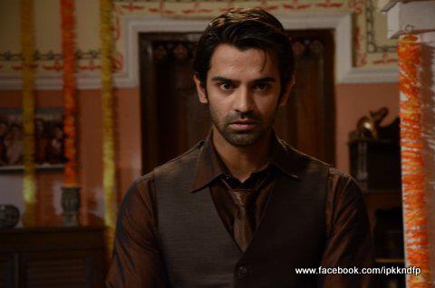 76 - Iss Pyaar Ko Kya Naam Doon - Picture Gallery II