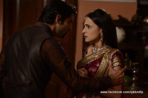 78 - Iss Pyaar Ko Kya Naam Doon - Picture Gallery II