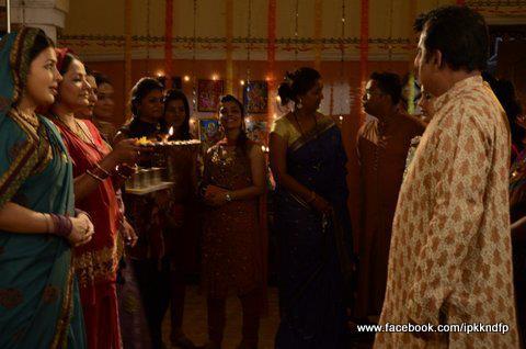 84 - Iss Pyaar Ko Kya Naam Doon - Picture Gallery II