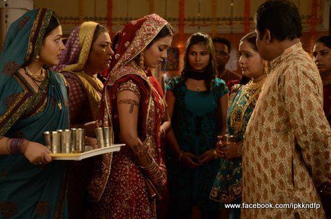 89 - Iss Pyaar Ko Kya Naam Doon - Picture Gallery II