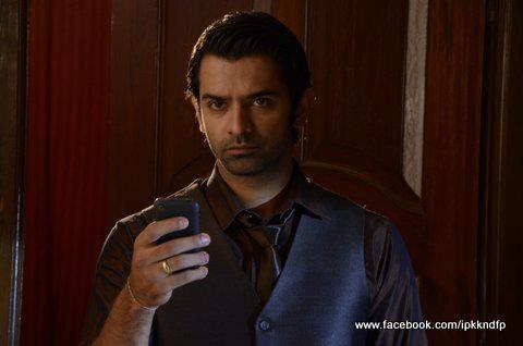 92 - Iss Pyaar Ko Kya Naam Doon - Picture Gallery II