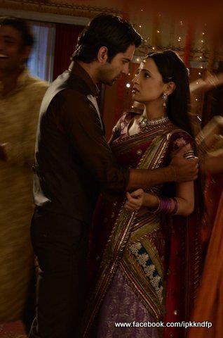 102 - Iss Pyaar Ko Kya Naam Doon - Picture Gallery II