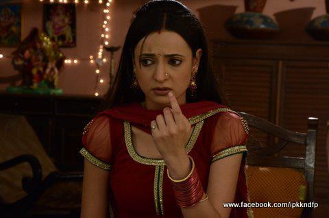 144 - Iss Pyaar Ko Kya Naam Doon - Picture Gallery II