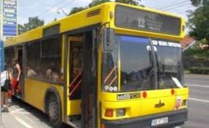 J:asta D: yuuu nici nu ma gandesc   yax