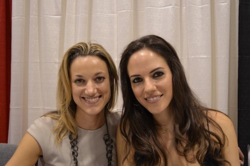 Zoie-Anna-Fan-Expo-Lost-Girl-panel-bo-and-lauren-24893223-500-331 - lost girl-renegata