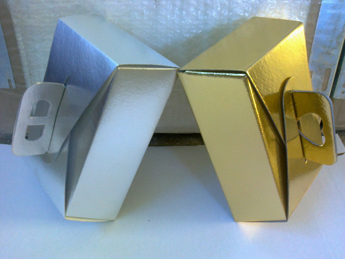 CUTII 15X22 AURI-ARGINTI