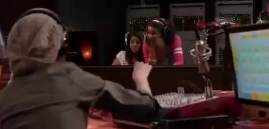 32.Si inchise pc.si se puse pe ganduri - ll-Ep-4-ll