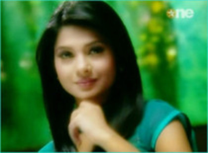 70508674_CRLFWZB - jennifer winget 4