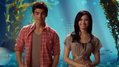 Oceans Bloopers - Joe Jonas and Demi Lovato 0016