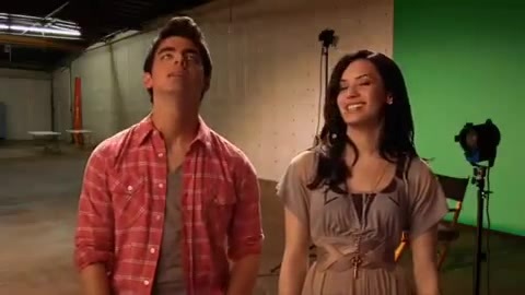 Oceans Bloopers - Joe Jonas and Demi Lovato 0184
