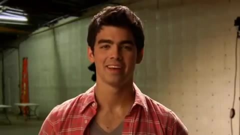 Oceans Bloopers - Joe Jonas and Demi Lovato 0216