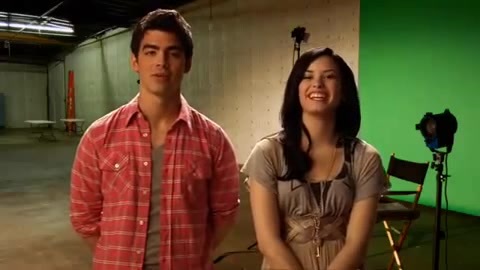 Oceans Bloopers - Joe Jonas and Demi Lovato 0281 - Demilush and Joe - Oceans Bloopers
