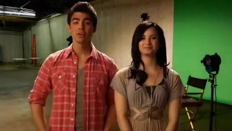 Oceans Bloopers - Joe Jonas and Demi Lovato 0340