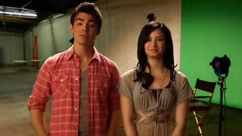 Oceans Bloopers - Joe Jonas and Demi Lovato 0350